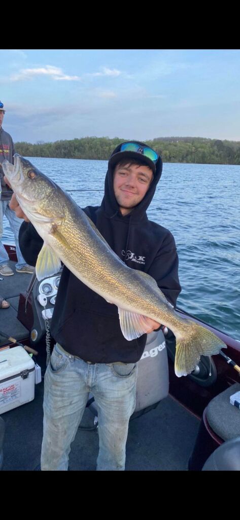 Gavin Grey Walleye Leech lake